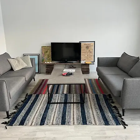 Soda - Karlsro, 24 H Check In Narpio