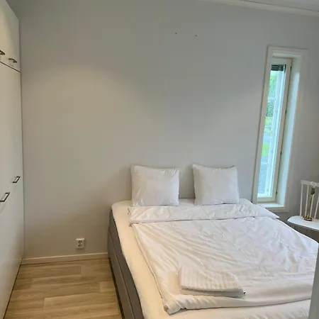 Soda - Karlsro, 24 H Check In Apartment Narpio